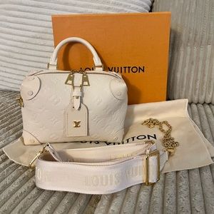 AUTHENTIC Louis Vuitton Petite Malle Souple Empreinte New Creme